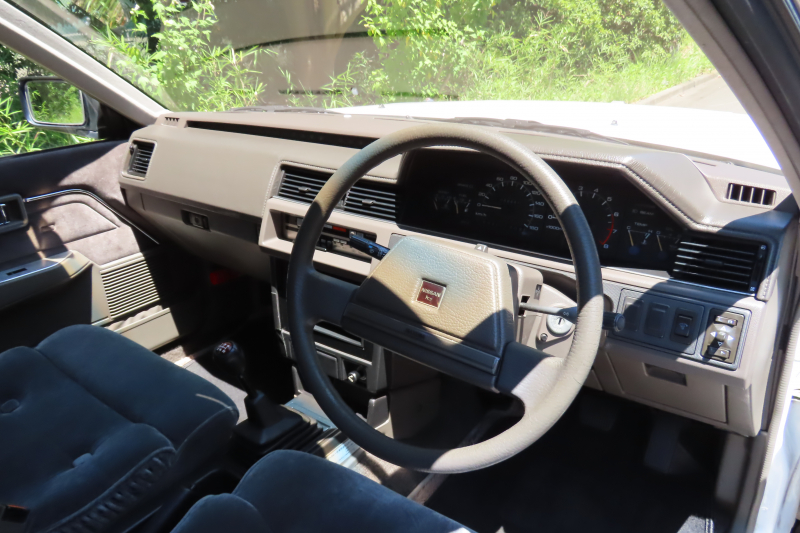 日産 ブルーバード マキシマ ルグランターボ 中古車 情報